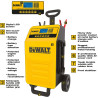 DEWALT DXAEC200 Cargador de batería profesional de 40 Amp. con arranque de motor de 200 Amp.